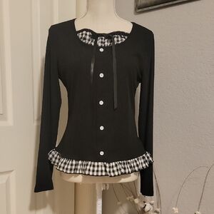 Black And White Women's Top With Ruffle Detail